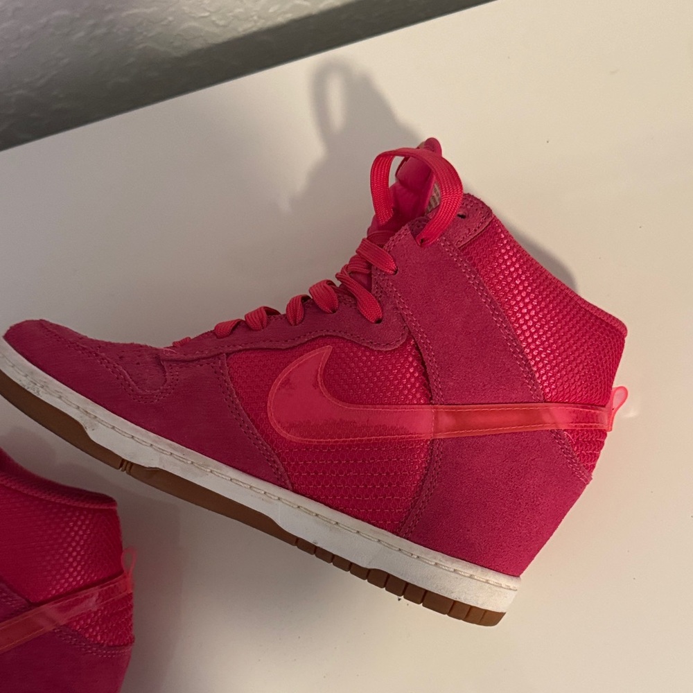 Nike Women's Fuchsia High-Top Sneakers - Picture 5 of 5